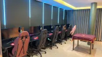 Four Seasons E-sports Viewing Movie Smart Selection Hotel (Gushi Chengnangen Culture Park) - Esports