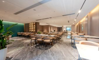 ECHIC Hotel (Guangzhou Chimelong Wildlife World)
