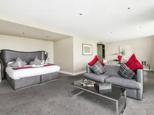 Brooklands Hotel Surrey
