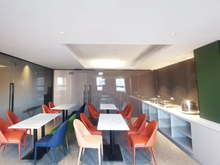 Shengmei Elegant Hotel (Longgang Nanlian Subway Station)