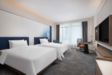 Hampton by Hilton Guangzhou Xintang Railway Station
