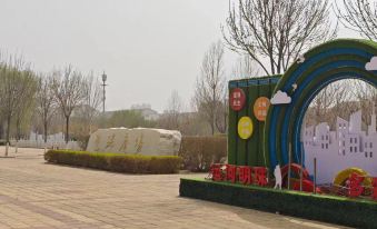 Junyi Hotel (Gucheng Yingrui Plaza)