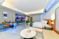 Ye Yuchen E-sports Movie Hotel (Baoding Beiguo Xiantianxia Branch) Hotels in Baobai Shopping Plaza/Beiguo Future Mall