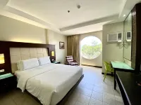 Circle Inn Hotel and Suites Bacolod Hotel dekat Granada Covered Court