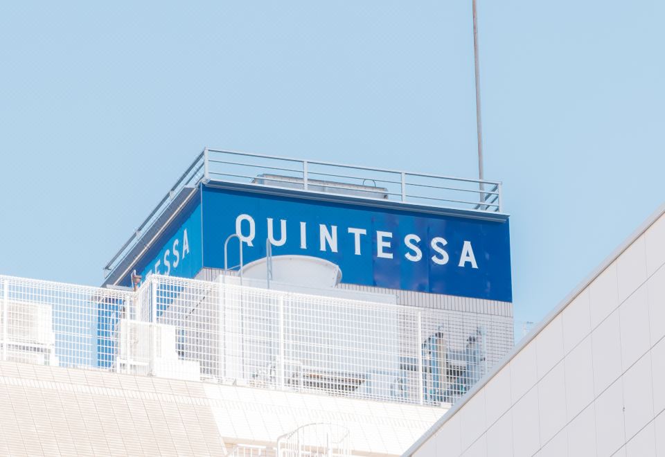 5. 퀸테사 호텔 치..