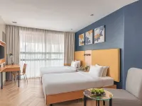 Greenhills Elan Hotel Modern (Newly Renovated) クバオ（ケソン市）周辺のホテル