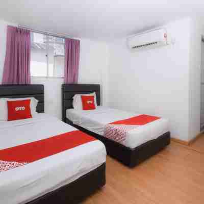 OYO 90089 N H Inn Rooms