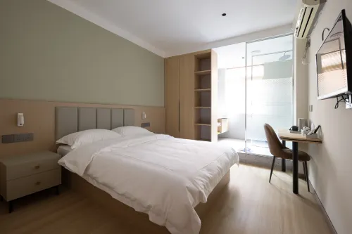 Guotian Theme Hotel (Zhenjiang Jiangsu University)