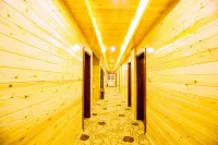 Shiwei Blue Lake Hotel Hotels in Ergun