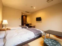 Motosu Phoenix Hotel Hotels near Aokigahara