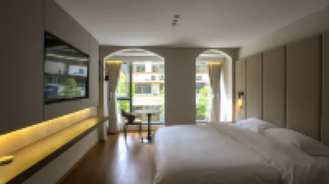 Yunding Hotel (Fuliang Nanyuan Plaza)