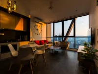 Scarletz KLCC @ Apartments By Gravity 【6mins Kuala Lumpur Tower（KL Tower） + Rooftop Infnity pool】 Отели рядом с достопримечательностью «Ампанг»