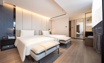 Atour Hotel Dalian Donggang Commercial Area Gangwan Square
