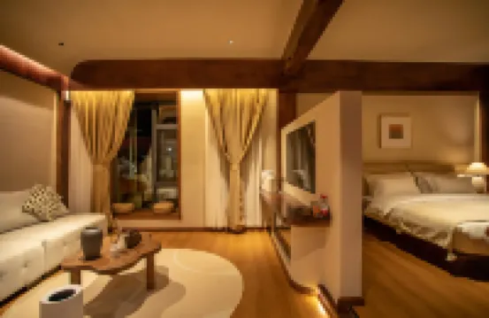 香格里拉·如願FamilyWarmWaterWhirlpool供氧民宿（獨克宗古城店）