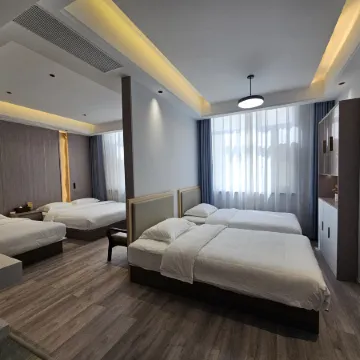 shuangyuedazhijiudian