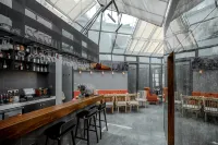 Yangzhou Cube Homestay (Yangzhou University Shouxihu Campus) - bar