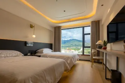 Shangri Boutique Hotel Hotel berhampiran Naluotang Village