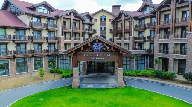 HOLLICK HOTEL