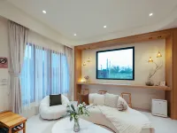 Sun Sui B&B Hotels near Artemis Garden