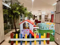 Ascent Premiere Pasuruan Hotels in Purworejo
