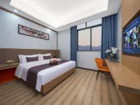 Emperor Hotel