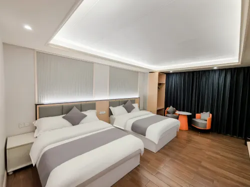 Jinyuewan Hotel - Parvekkeita