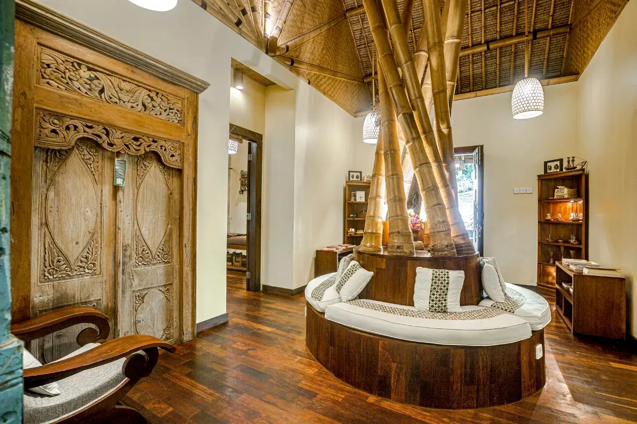 문둑 모딩 플랜테이션 정갈한 현지식 조식 상차림