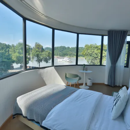 Leshan Futai Homestay (Zhanggong Bridge)