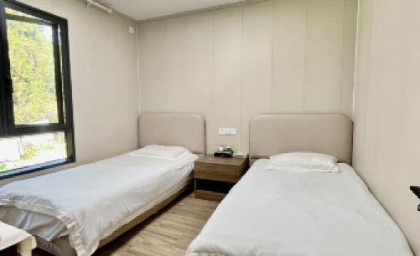 Hemu Lakeside Homestay