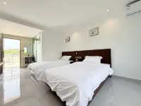 Riverbank Homestay