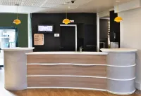 B&B HOTEL 레 사블-돌론 상트르 가르