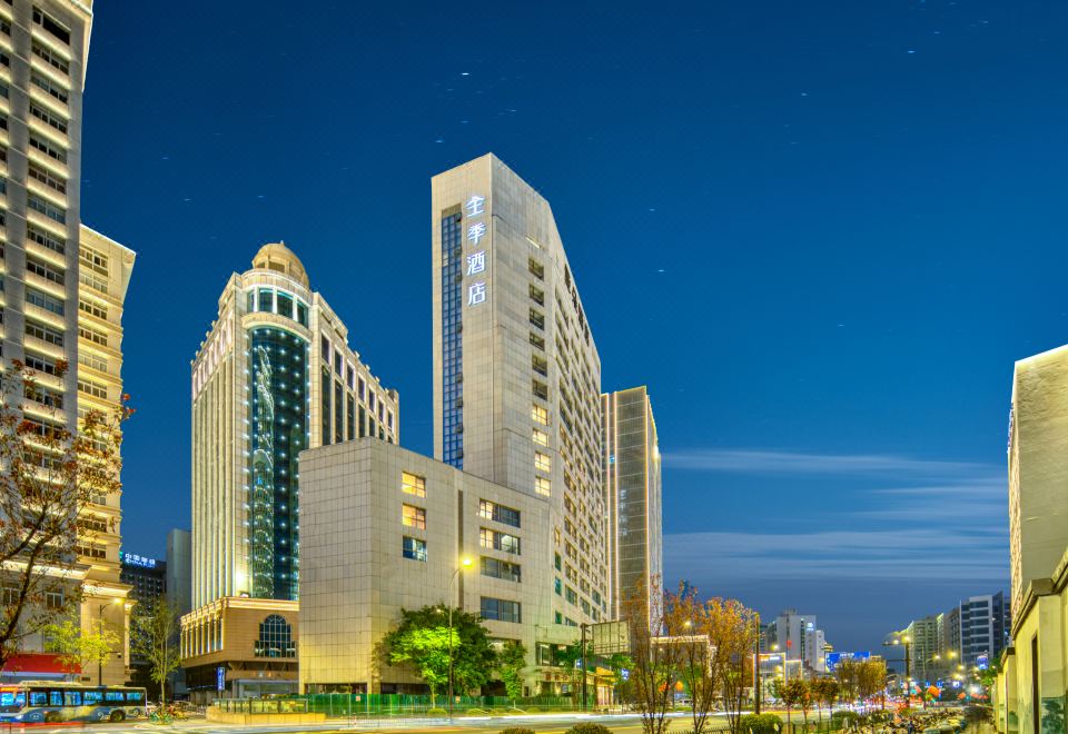 hotel overview picture