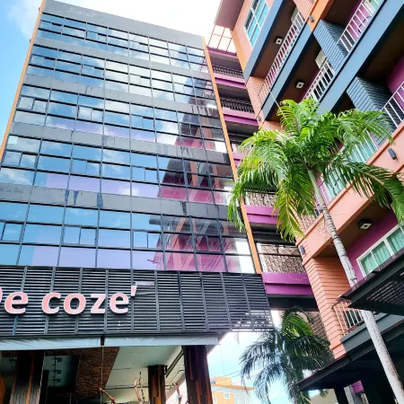 De Cozé Hotel Отели рядом с достопримечательностью «Нанай-роуд»