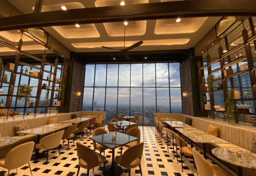 더 쿼터 라차요틴 야시장