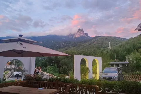 Yunshanying B&B (Tianzhushan Scenic Area Branch)