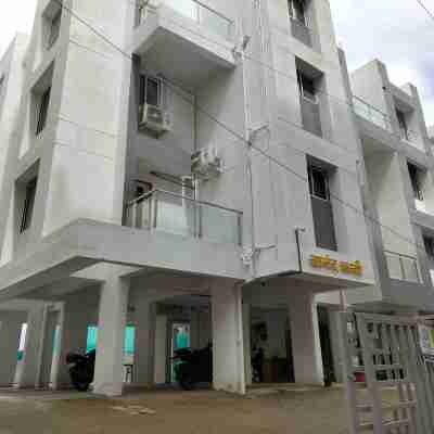 Aanand Riddhi Hotel Exterior