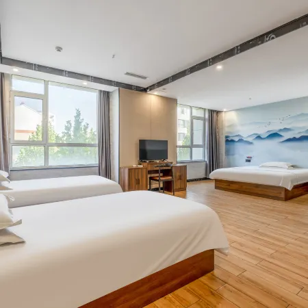 Cloud Light Luxury Hotel