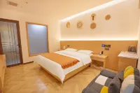 칭쉐 시티뷰 스마트 호텔 (쿤밍 올드 스트리트 자오산차오 지하철역)