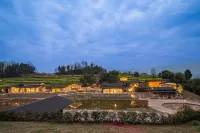 Li Family Courtyard Homestay in Zhongxian County Các khách sạn gần Shencaifeiyang Amusement Park