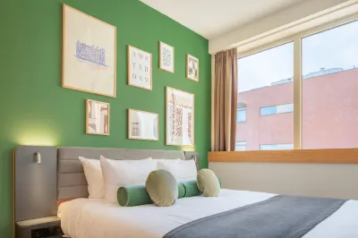 Maxhotel Amsterdam Airport Schiphol - Recently Renovated Hotels in Hoofddorp