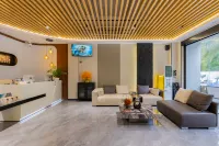 Lingshui Lanyu Hotel (Qingshui Bay Tourist Area)