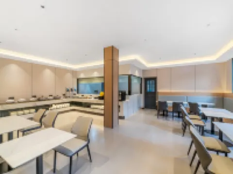 Jianman Hotel (Longyou South Gate Historical Block Store) Hotels in Longyou