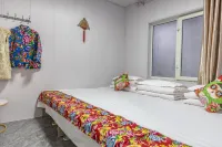 Xuexiang Guandong Inn