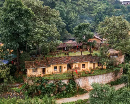Then Pa Village Hotels in Lung Cu