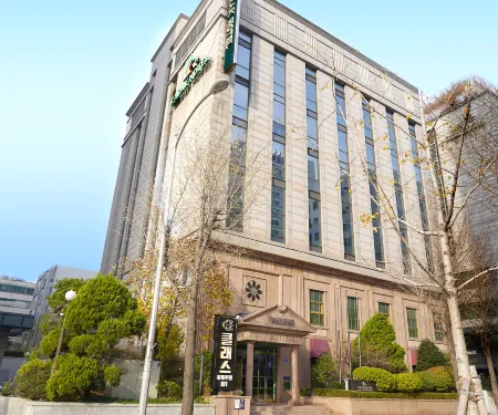 Karak Tourist Hotel