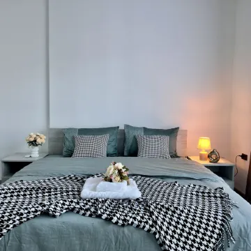 Pattaya Tay  Emperor Holiday townhouse