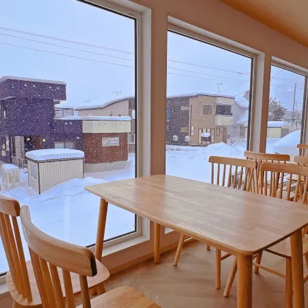 Snowball Hostel