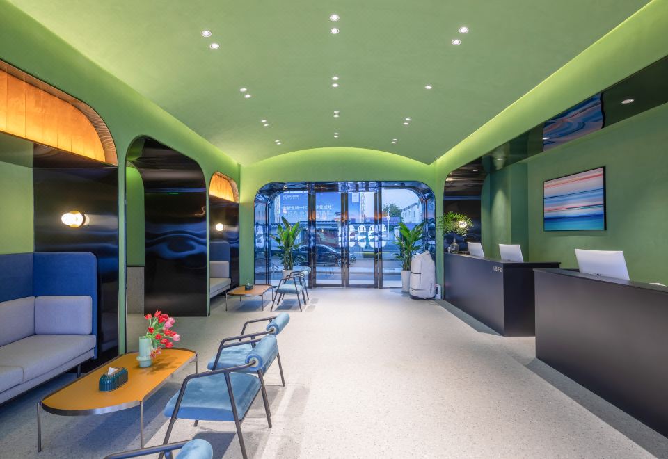 Suzhou Chunting Holiday Inn Hotel - Housity
