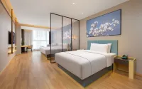 Magnotel Classic Luoyang Normal University New Campus Hotel Hotels near Licun Passenger Transport Terminal (East to Licun Garden)