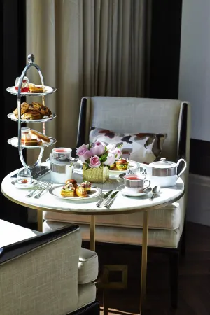 The Langham Chicago Отели рядом с достопримечательностью «Сити Холл»